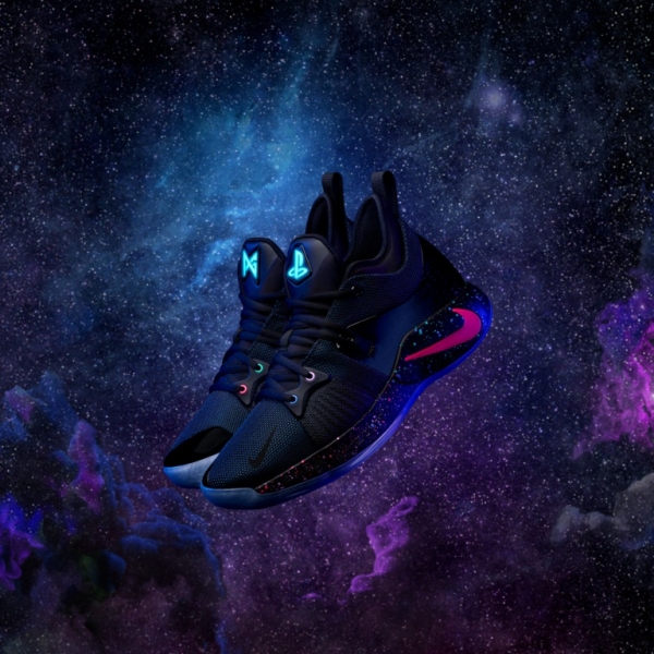 PlayStation®與Nike Basketball攜手合作  Paul George聯名PlayStation®推出PG-2「PlayStation®」配色球鞋  2018年2月10日起開始發售